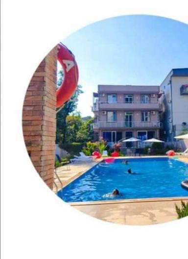 Nica Hotel Kobuleti Ngoại thất bức ảnh