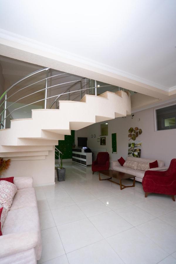 Nica Hotel Kobuleti Ngoại thất bức ảnh